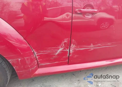 2010 Volkswagen New Beetle 2.5L z USA, uszkodzony, nr VIN 3VWRG3AL8AM010364